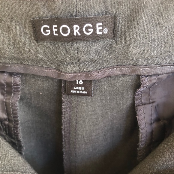 Women’s dress slacks - Picture 5 of 8